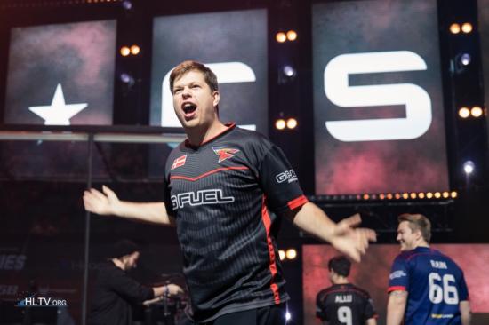 外媒爆料：DK要买Viper和Keria，T1 CEO说不可能